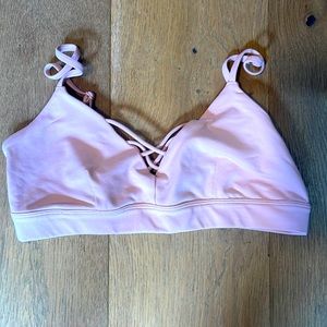 Alo sports bra